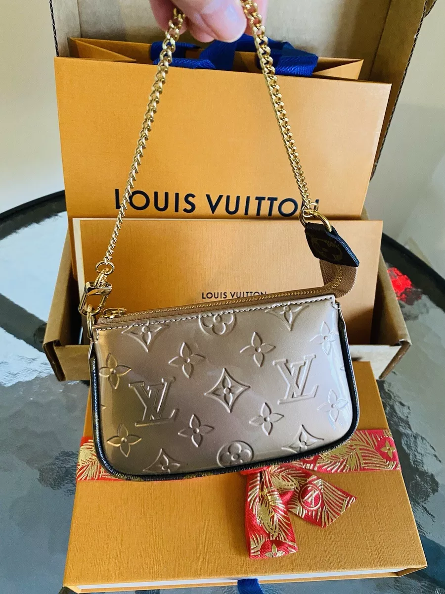 LOUIS VUITTON Metallic Vernis Leather Mini Pochette Accessoires