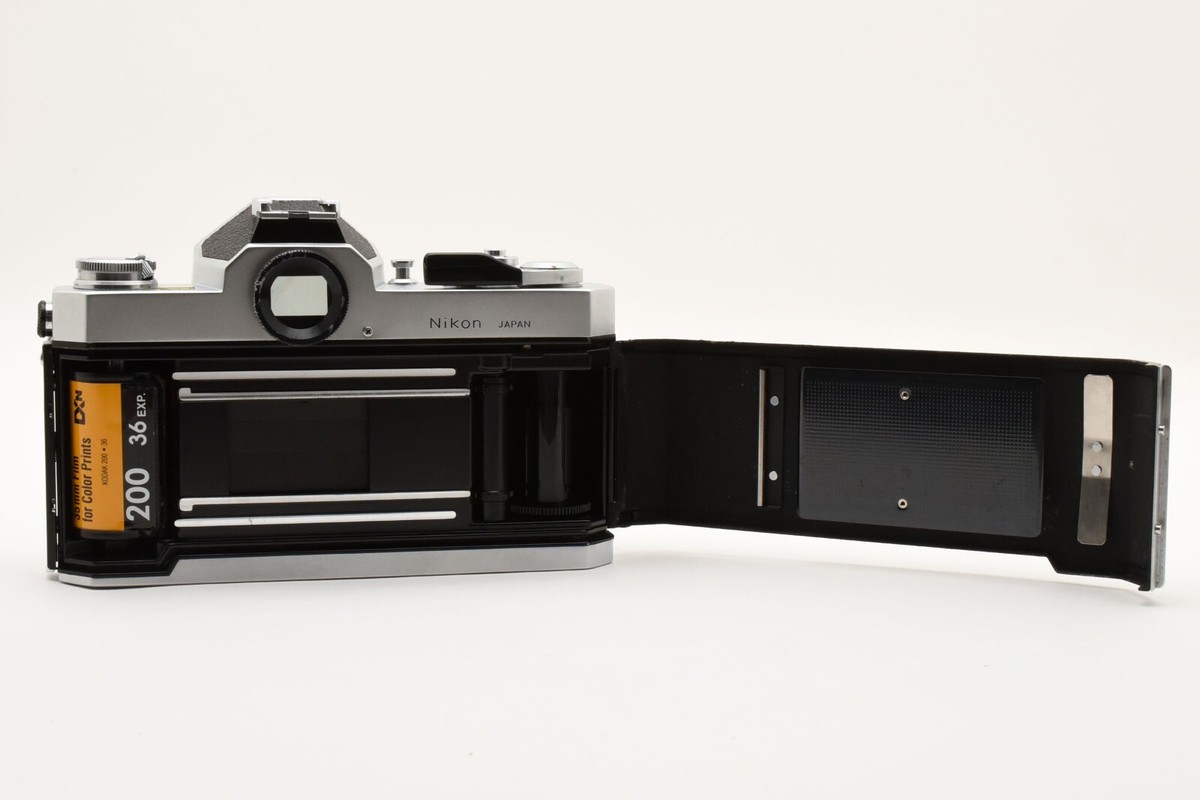 [良品/作例] Nikon Nikomat FT2 + Non AI 50mm Nikon Nikomat FT2 Silver / Nikkor Non AI 50mm F1.4 Japan 【N