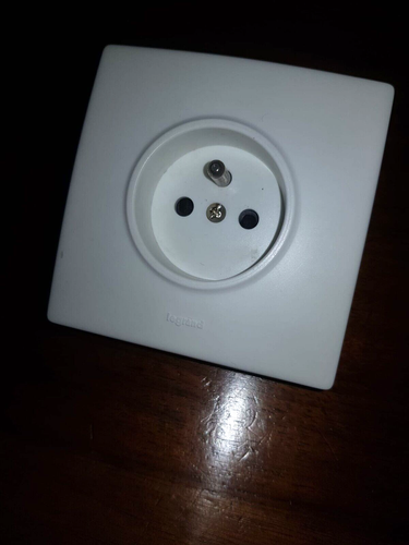 Legrand Fiche électrique mâle 2 pôles, 16 A, LEGRAND
