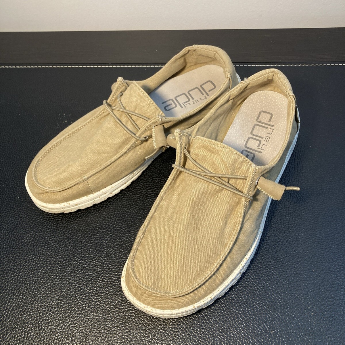 Hey Dude Women's Wendy Chestnut Beige Shoes Loafers Size 10