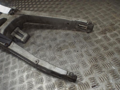Honda VF1000FE VF1000 FE 1984 Rear Back Swingarm Swinging Swing Arm - 第 4/10 張圖片