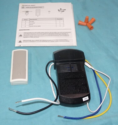 used Hampton Bay Hunter On/Off Ceiling Fan & Light Remote Control 340 887