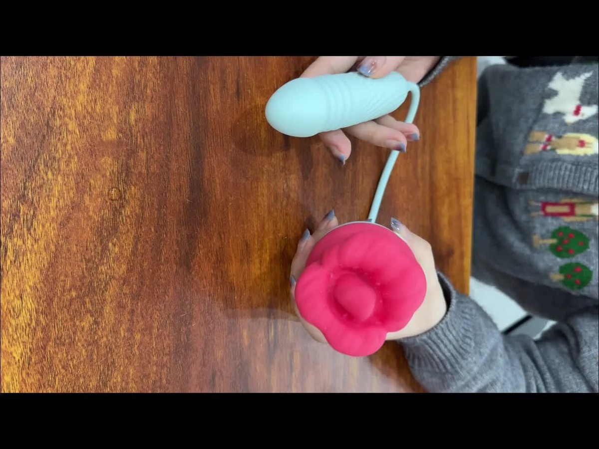 Chiroyli ichki kiyimdagi rus ayol bilan jinsiy aloqa