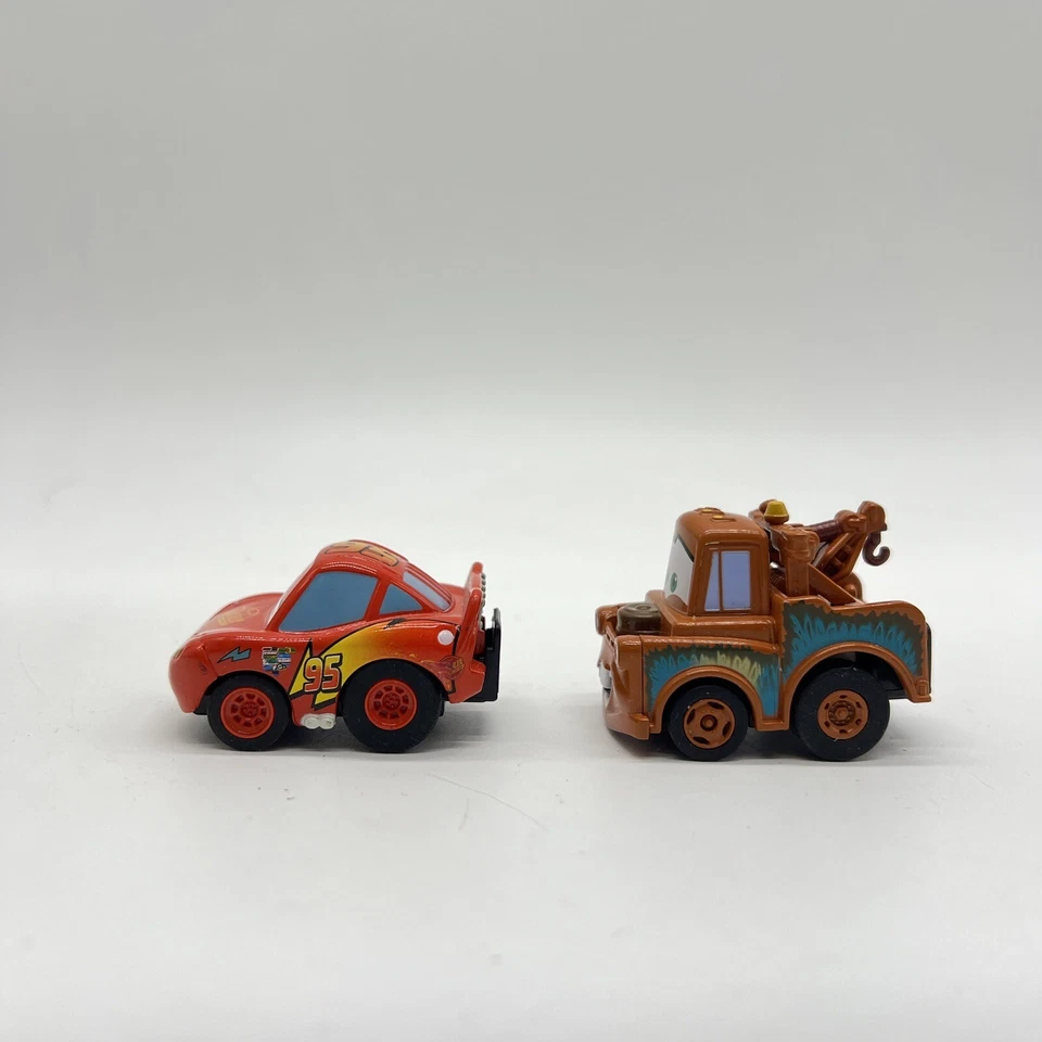 Takara Tomy Choro Q 东京迪士尼汽车 Lightning Mcqueen 和 Tow Mater 批量 2 件 — 第 2/4 张图片