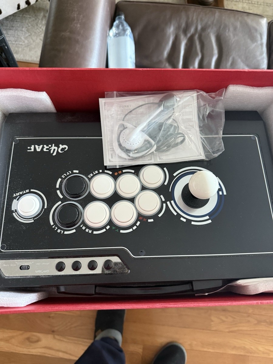 Qanba Q4 RAF Arcade Fight Stick Compatible with PS3, Xbox 360, PC