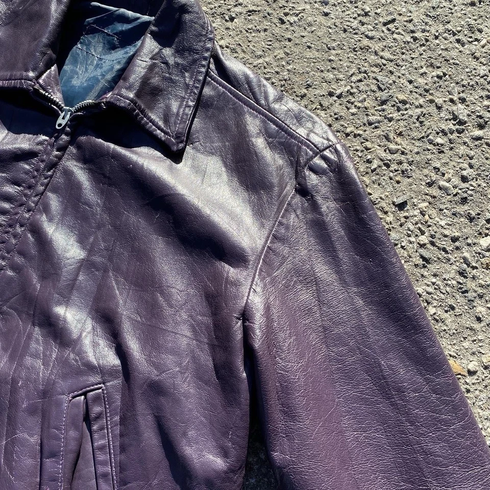 RARE 1970S DISTRESSED VARSITY WESTERN LEATHER JACKET - Imagem 3 de 4