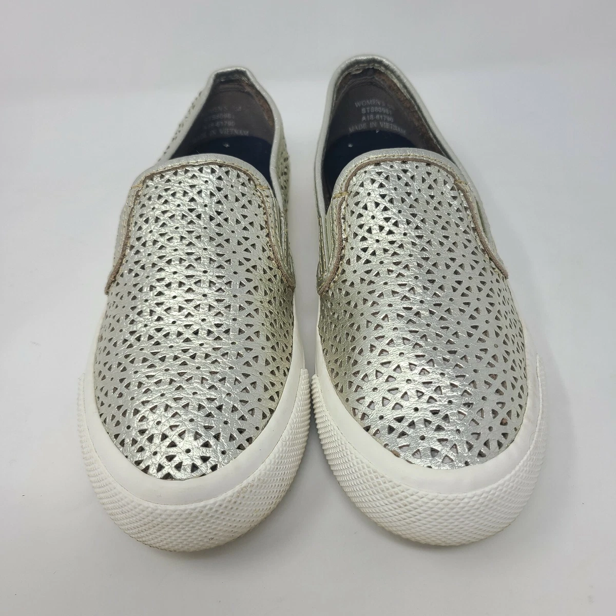 Sperry metallic store slip on