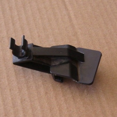 mazda 2 bonnet stay clip