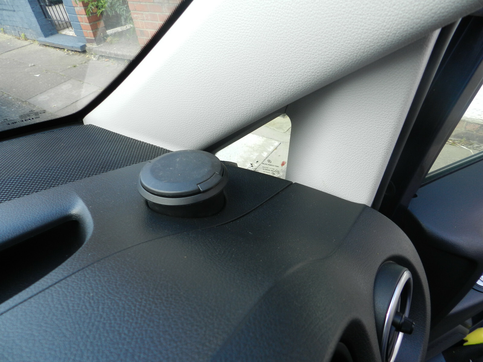 Picture 2 of 6