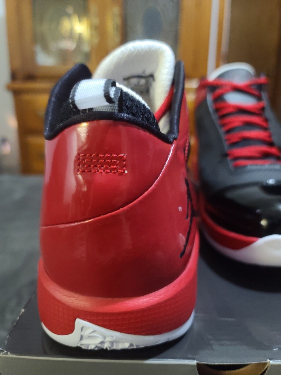 JORDAN 2011 Q FLIGHT BLACK/VARSITY RED 454486 005 NEW  display picture 1