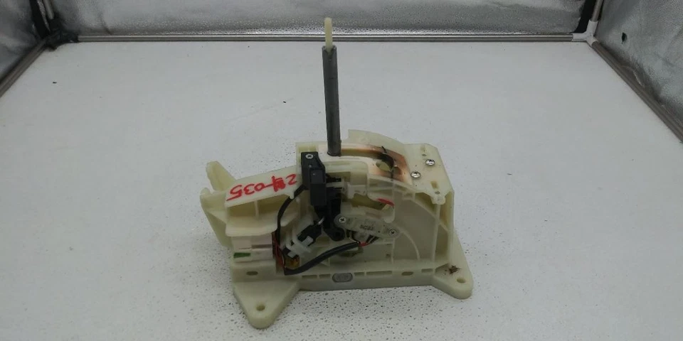 14 15 16 HYUNDAI ELANTRA TRANSMISSION SHIFTER ASSEMBLY 原始设备制造商 46700-3Y500 — 第 3/4 张图片
