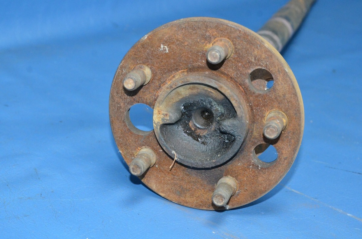 Vtg International Harvester IH Truck Axle Shaft 25 Spline Hub Rear