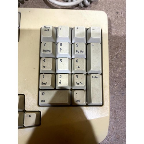 BTC ISO 9001 Full Sized Keyboard Beige Wired Portable QWERTY (Standard) for PC - Picture 2 of 12