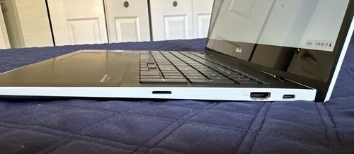 White ASUS Newest Flip 2-in-1 14" FHD Touchscreen Chromebook- Slightly Used - Picture 12 of 24
