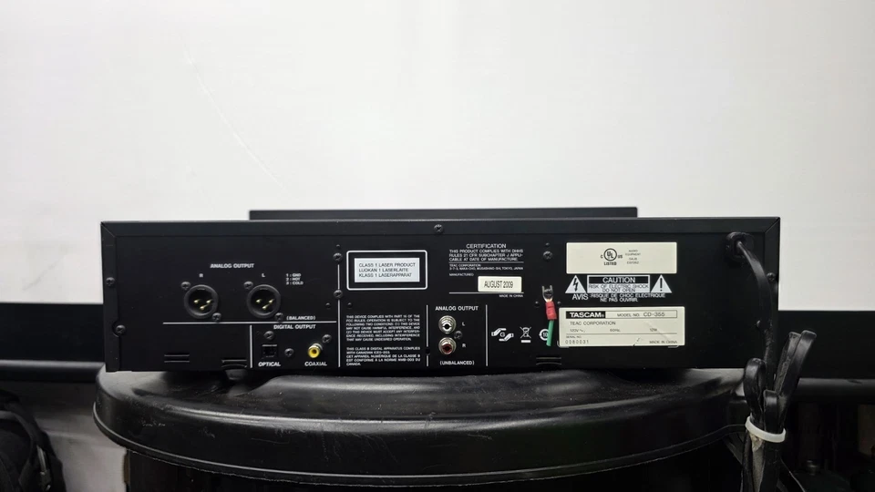 Tascam CD 355 5 Disk CD Player Changer With XLR RCA And Coax Output - Image 2 of 2