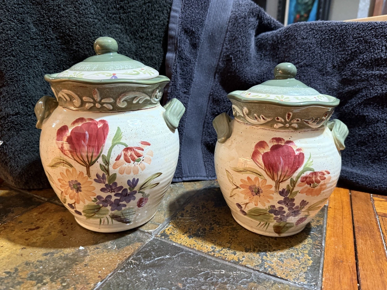 Set of 2 Certified International Pamela Gladding Floral Canister/ Sealing Lid