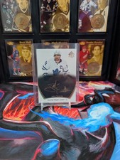 2021-22 UD SP AUTHENTIC Black Auto JOHN TAVARES #40  MAPLE LEAFS