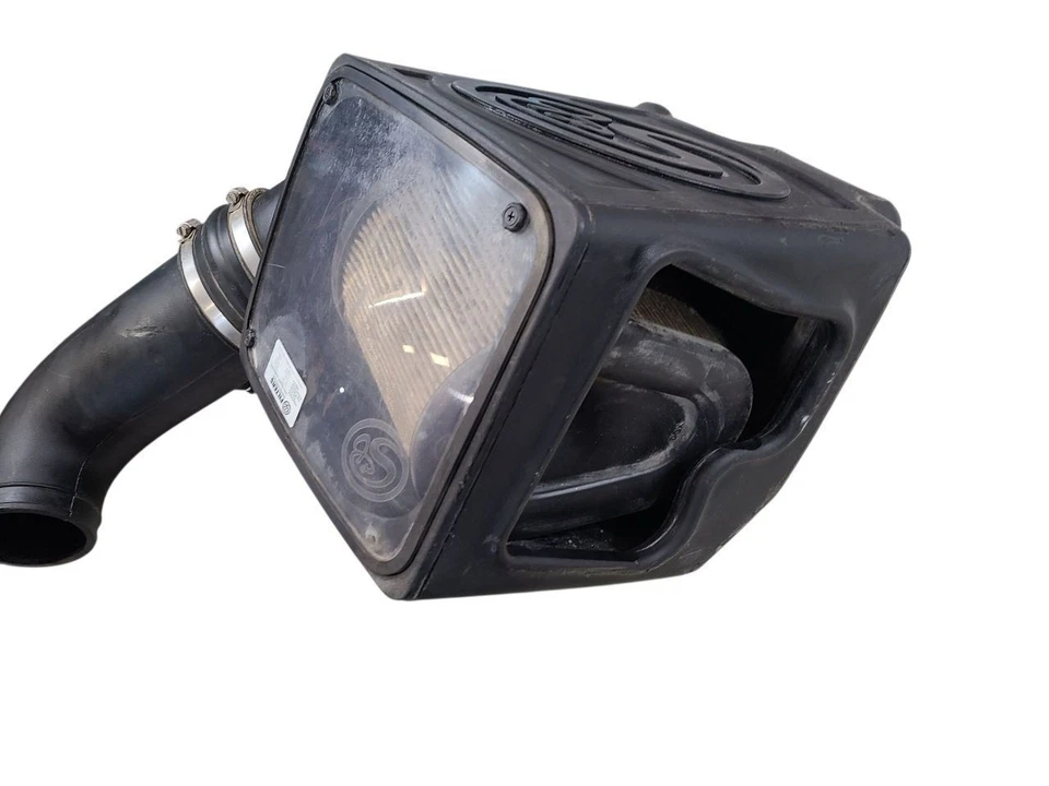 Purificador de aire 6,6 L para camioneta Sierra 2500 13-16 639745 Foto 4 de 4