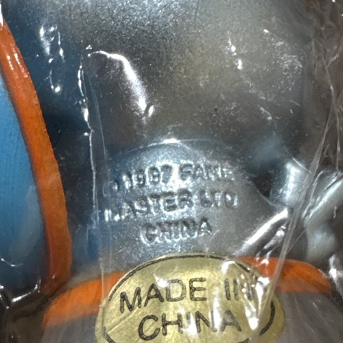 Vintage 1997 Fame Master Alien Figure In Capsule Original - Picture 3 of 5