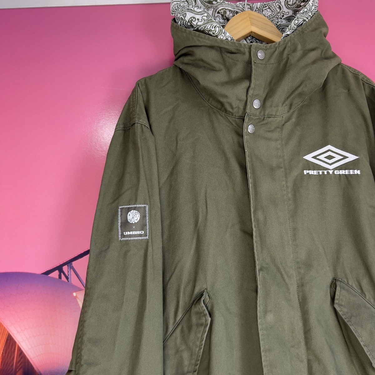 ジャケット・アウター Pretty Green x Umbro Maine Road Shell 新品 Pretty Green x Umbro Maine Road Shell The Pretty Green x
