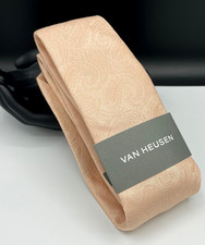 VAN HEUSEN Men's Neck Tie  Light Beige  Paisley  NEW MSRP: 45.