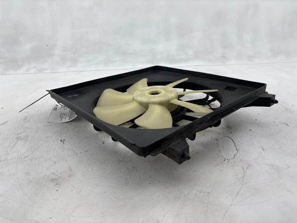 Conjunto de motor ventilador de refrigeración condensador Acura TSX 2009-2014 FABRICANTE DE EQUIPOS ORIGINALES Foto 3 de 4