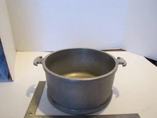 VTG ALUMINUM GUARDIAN WARE SERVICE BAKING DISH 8 3/4"  W/O LID USED