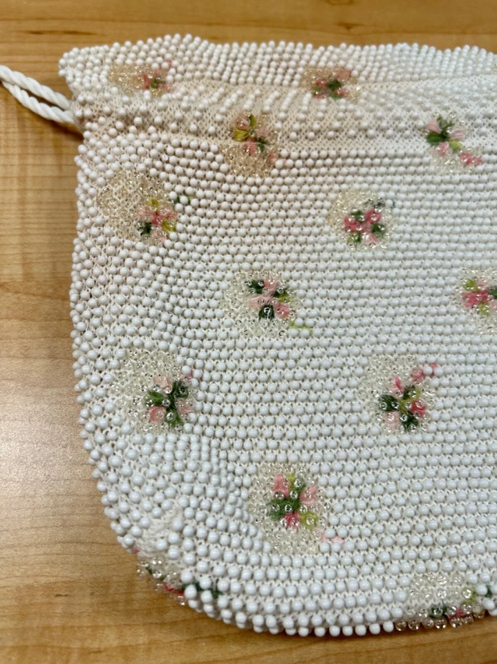 Bolso de noche vintage con cuentas flores blancas y rosas Foto 3 de 4