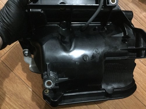 2011 YAMAHA 300HP MIXING BODY 6CB-13711-00-00 4-STROKE - Picture 8 of 8