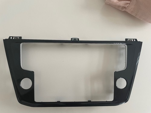 Original Naviblende Dekor Rahmen Navi Radio Abdeckung VW Tiguan II AD1 5NA858071