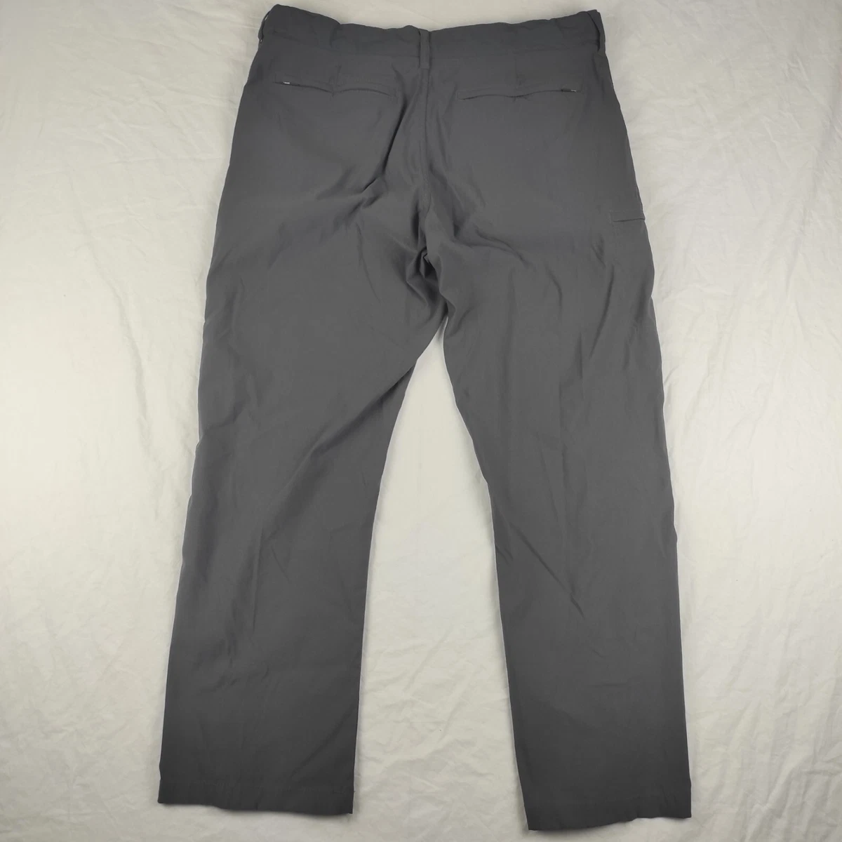 UB Tech Sz 36x30 Gray Classic Fit Chino Pants Performance