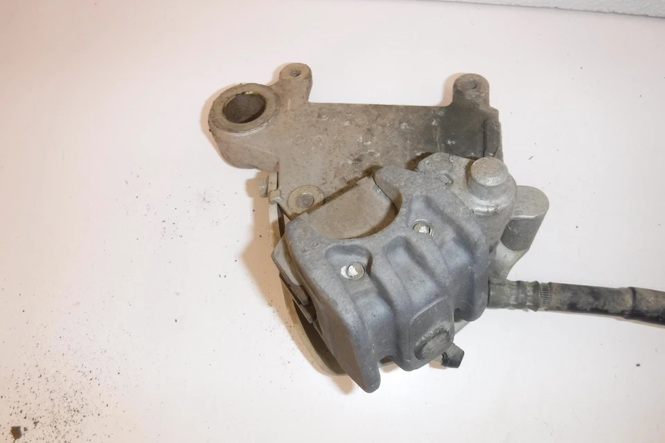 1990 Suzuki dr250se OEM ЗАДНИЙ ТОРМОЗ В СБОРЕ ПОЛНЫЙ  - Изображение 4 из 4