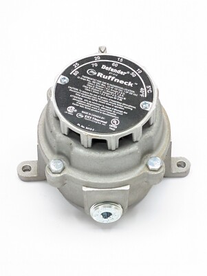 Ruffneck XT-312 Defender Explosion-Proof SPST Thermostat