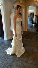 Wedding veil, WHITE, hip length veil, short veil