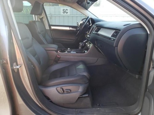 2011 2012 2013 2014 VOLKSWAGEN TOUAREG SPEEDOMETER BEZEL DASH TRIM 7P1857189B - Picture 8 of 9