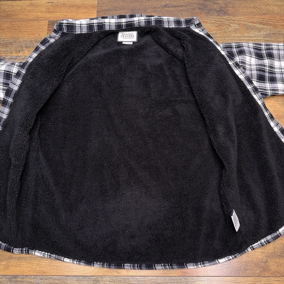 Boston Traders Flannel Shirt Mens Medium Black Plaid Sherpa Lined Button Up - Image 3 of 4