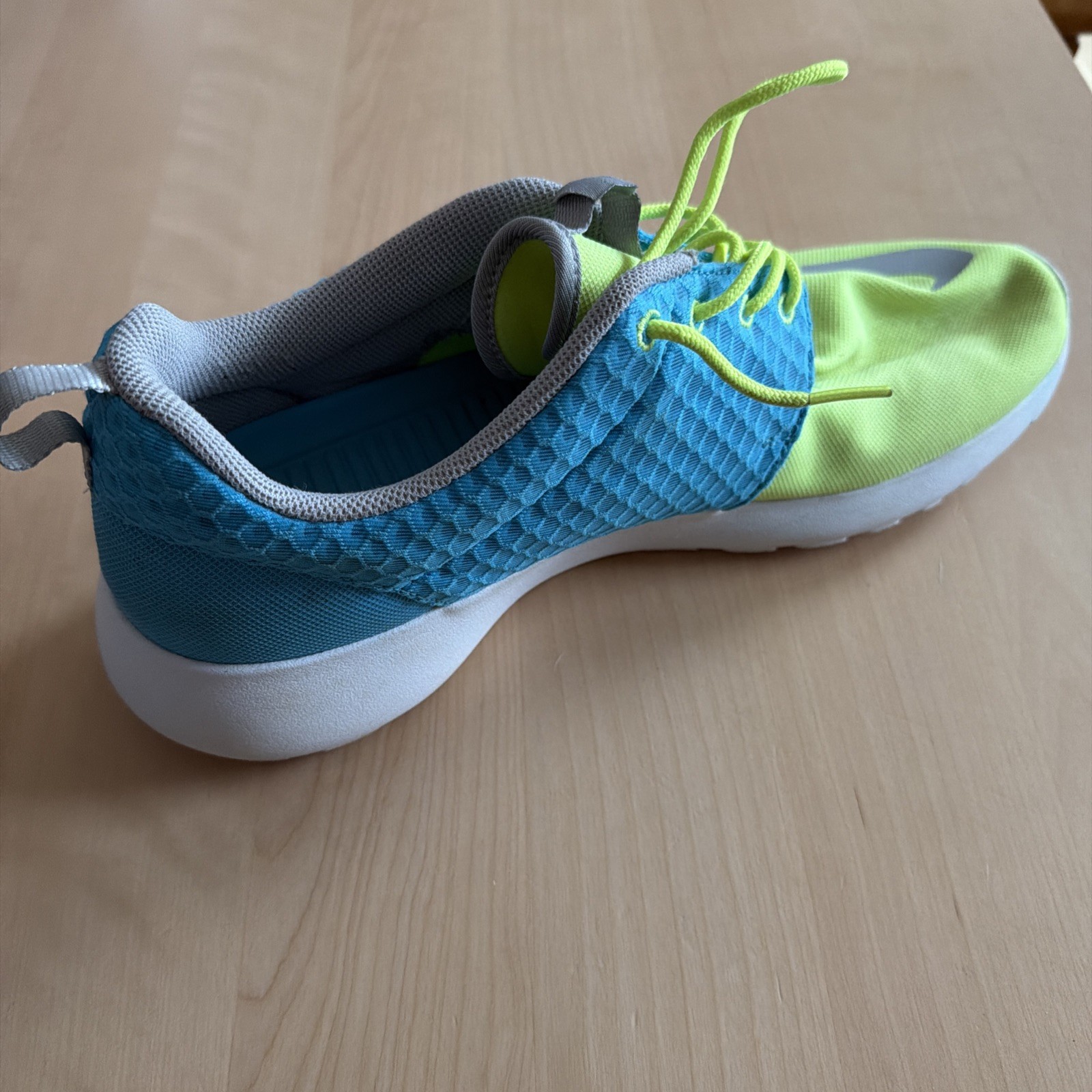 Nike Rosche Run Sprite - image 4