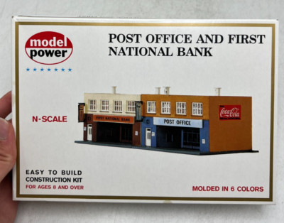 Model Power N Scale 1539 Post Office & National Bank Train Trackside Building