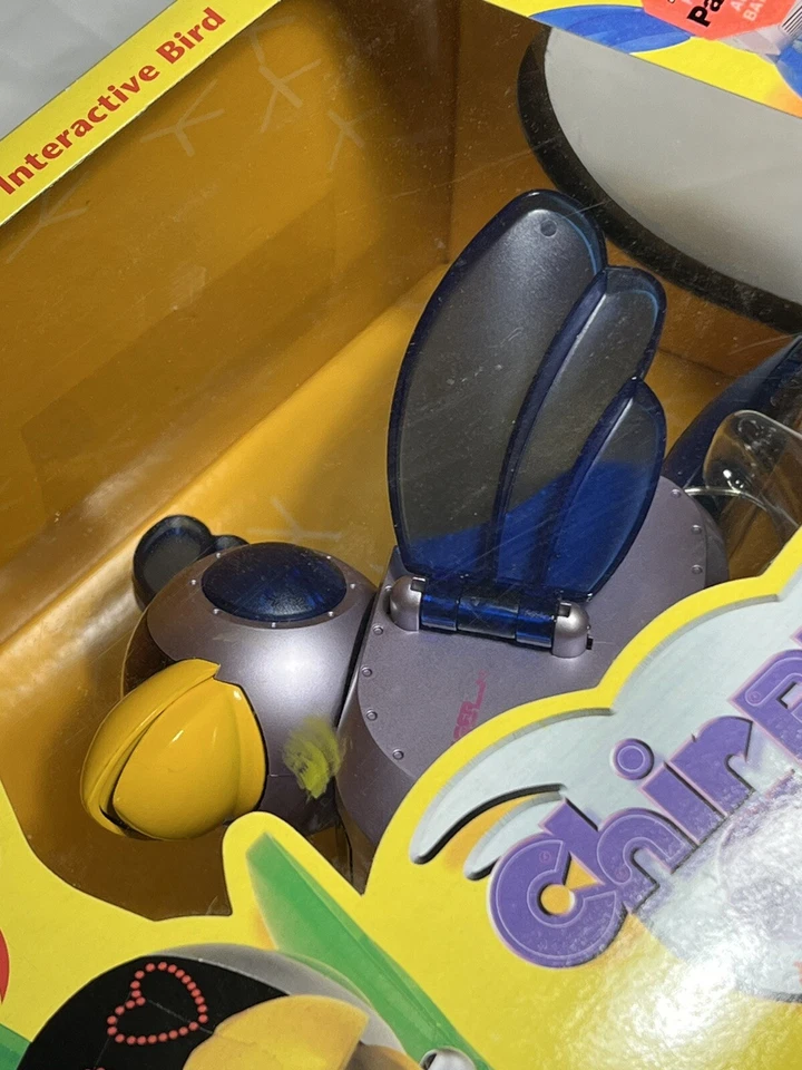 Chirpy-Chi 2001 Interactive Pet Bird Sega Hasbro Tiger Electronics Robot - Canta Foto 4 de 4
