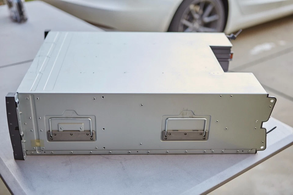 JBOD without Trays (space for 24) - Image 2 of 4