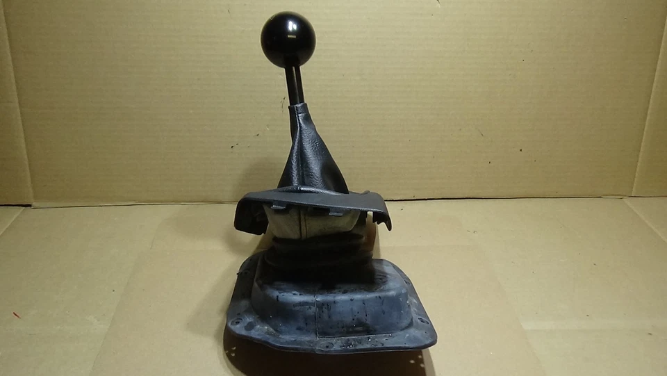 1993-1997 Chevrolet Camaro Manual Transmission Shifter Assembly - Image 4 of 4