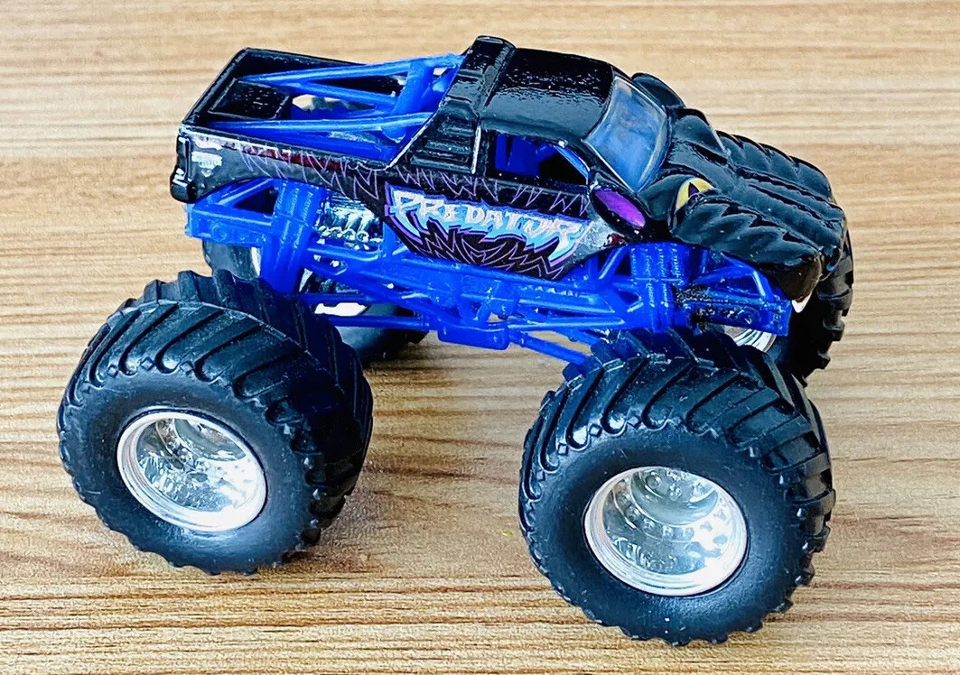 Predator Monster Truck Monster Jam Hot Wheels 1:64 | eBay
