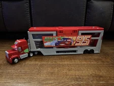 Lightning McQueen Mac Truck.       B4