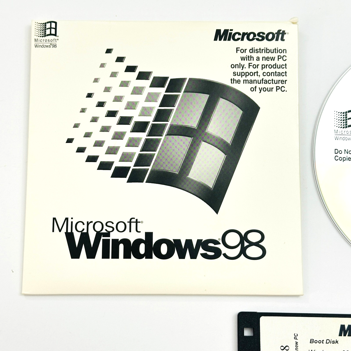 Microsoft Windows 98 First Edition CD-ROM Operating System Perfect