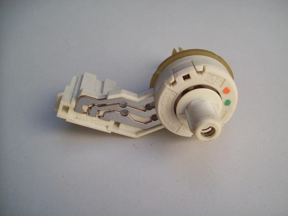 VW Sharan Air Con Control Switch 7M0959526A 1996-2000 - Image 2 of 4