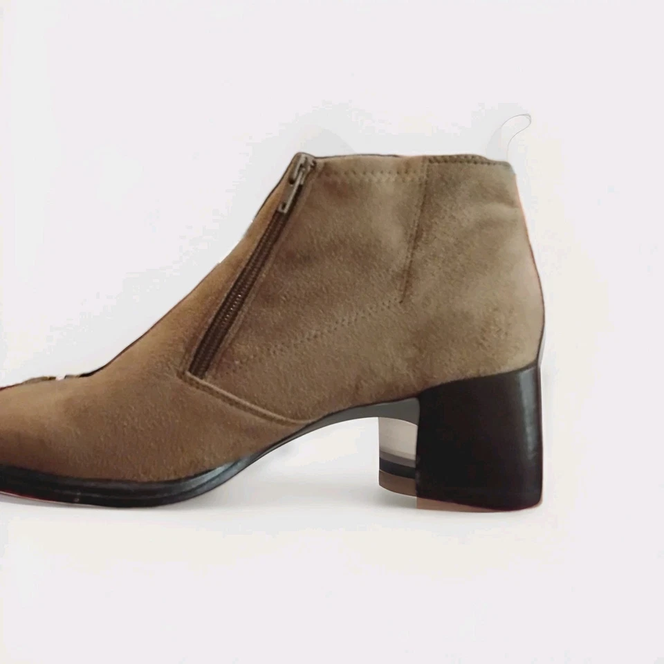 Botas Liz Claiborne LizFlex Y2K Años 90 Tacón Grueso Puntera Cuadrada Gamuza Beige Lino 8.5 Foto 4 de 4