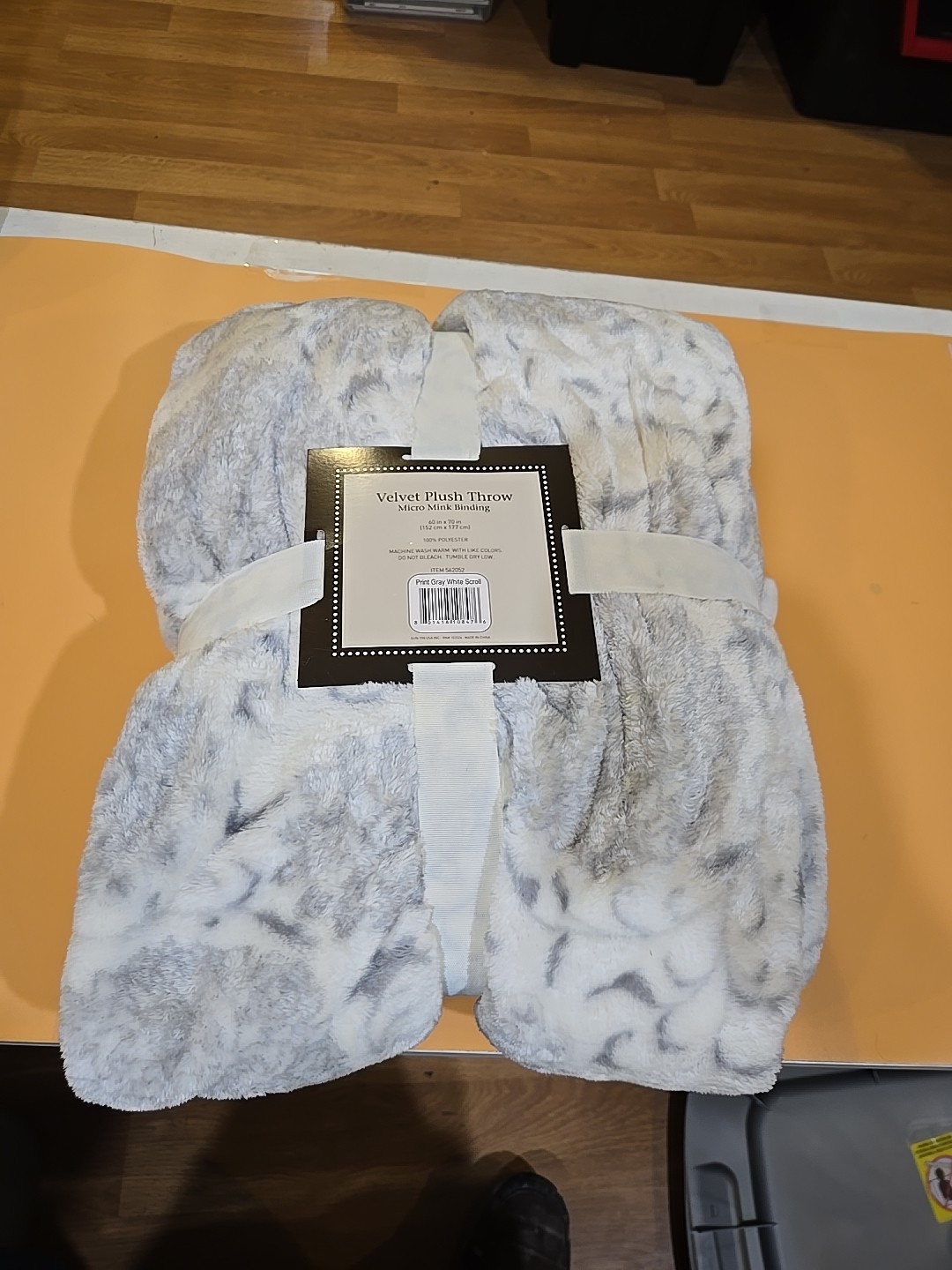 Velvet Plush Throw 60 In x 70 In Micro Mink Binding Luxuriou
