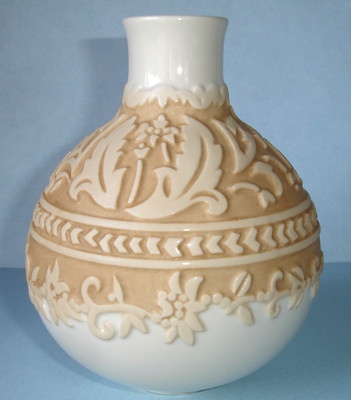 Lenox Burnished Amber Bud Vase Embossed Florals 2-Tone Chubby 6.75''H New