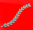 Vintage Crown Trifari Gold Tone Turquoise Molded Milk Glass Bracelet
