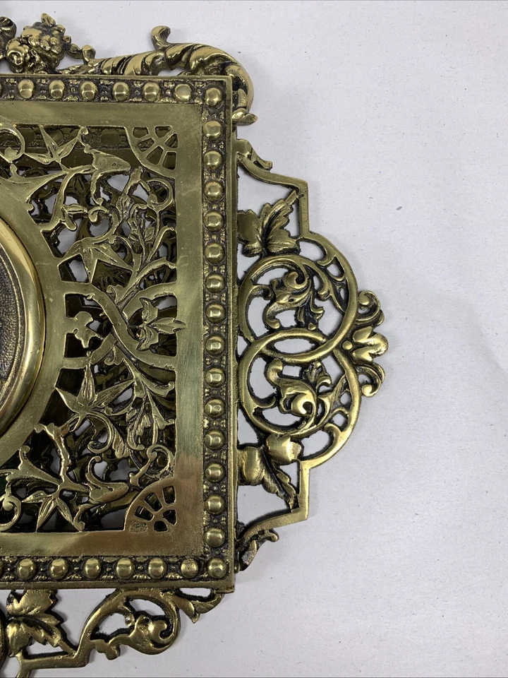 Vintage Solid Brass Ornate Wall Door Mail Letter Holder Cherubs 16 x 14 RARE - Image 4 of 4